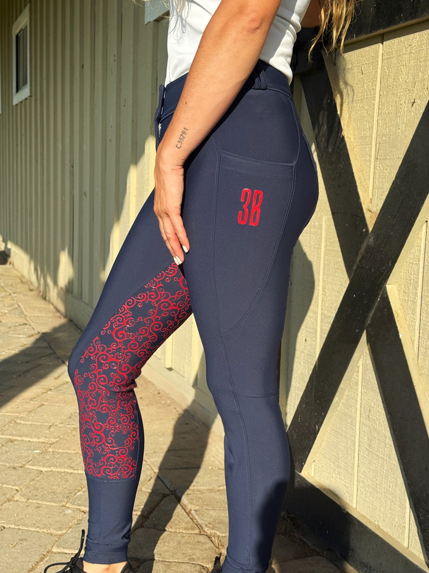 Labyrinth Navy/Red Breech